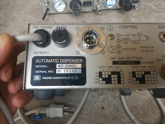 เครื่องช่วยจ่ายของเหลว โคยใช้ลมข่วย สามารถตั้งเวลาให้ทำงานแต่ละครั้ง