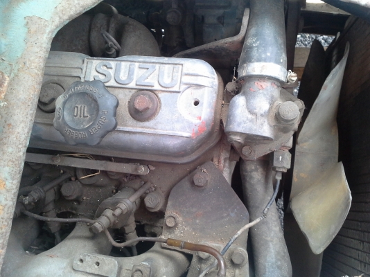 ขาย6ล้อดั้มช่วงสั้นบรรทุก6ตันพร้อมใช้งานเครือ่ง85ฝาดำอีสุสุ