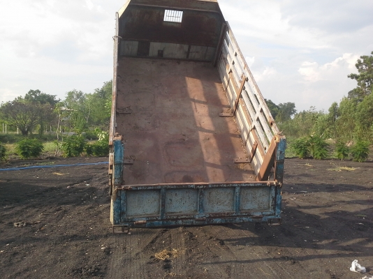 ขาย6ล้อดั้มช่วงสั้นบรรทุก6ตันพร้อมใช้งานเครือ่ง85ฝาดำอีสุสุ