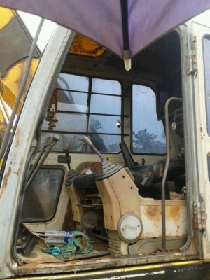 ขายเหมารวม 2คัน Sk200 m3 รถพร้อมใช้งานครับ ทำงานเร็ว รถไฟฟ้า ครบ