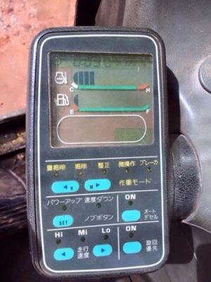 ขายรถแบคโฮ KOMATSU PC200-6 เอกสารเล่มทะเบียน ระบบไฟเต็ม ราคา 1000000