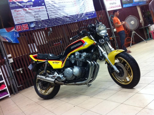 ขออนุญาติขาย HONDA CB750F ทะเบียนแท้พร้อมโอนให้ครบ