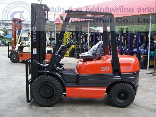 ขายรถ โฟล์คลิฟท์ TOYOTA รุ่น 6-FD30