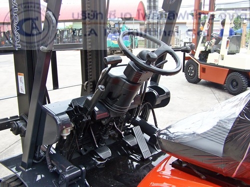 ขายรถ โฟล์คลิฟท์ TOYOTA รุ่น 6-FD30