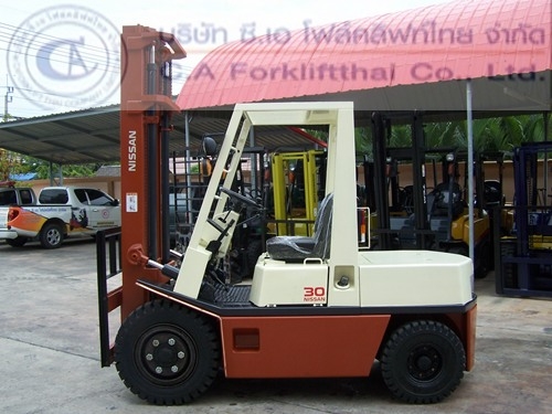 ขาย รถโฟล์คลิฟท์ NISSAN รุ่น EGH02A30U