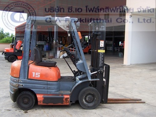 ขายรถ โฟล์คลิฟท์ TOYOTA รุ่น 6FGL15