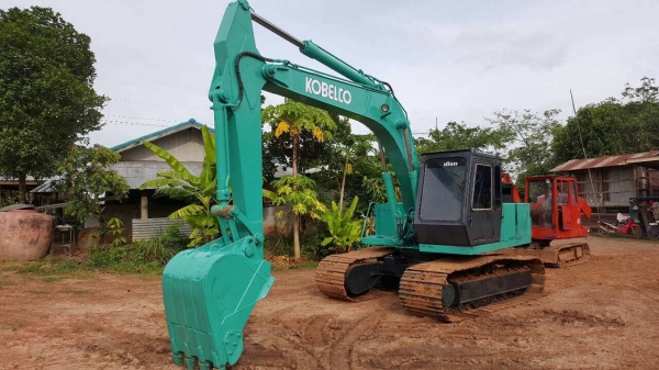 ขายแบคโฮ SUMITOMO 120 รุ่น 2 เครื่อง 6BG1 175 แรงม้า ปั้มแรง เอวแน่น ช่วงล่างดี เอกสารสัญญาซื้อขายครับ ราคาต่อรองได้