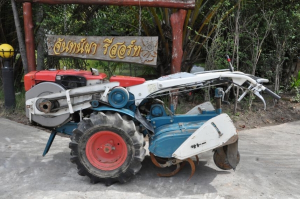 ขายรถพรวนดินyanmar YH850 สภาพสวยเดิมจากญี่ปุ่น มีเกียร์ 28,000เท่านั้น