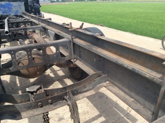 ขายหกล้อราคาถูกๆมี4คันเมกก้า2คัน   nkr 4ล้อกลาง 1 คัน  ครัชซี ช่วงล่าง FB4J  1คัน  320000