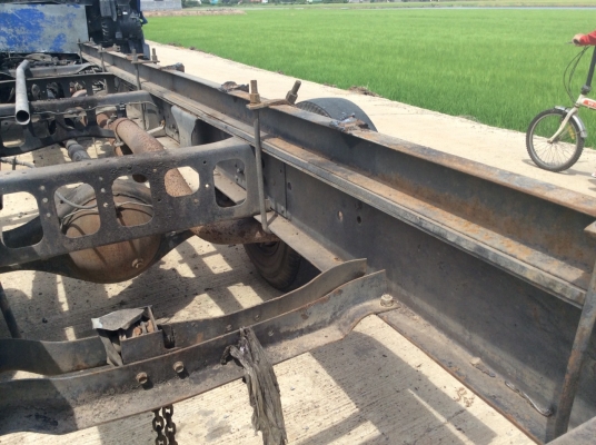 ขายหกล้อราคาถูกๆมี4คันเมกก้า2คัน   nkr 4ล้อกลาง 1 คัน  ครัชซี ช่วงล่าง FB4J  1คัน  320000