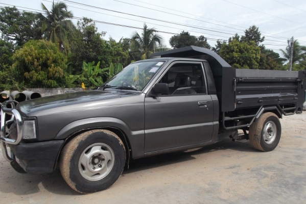 ขายด่วน!!! ดั้มเล็ก Mazda B2200