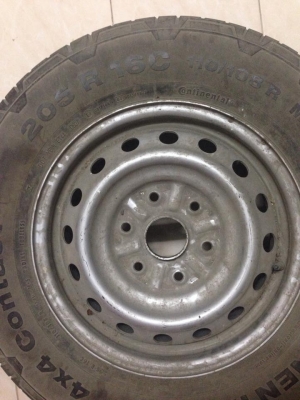 ยางอะไหล่triton 6รู ขอบ16