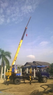 รถเครนหกล้อขนาด 7  tons