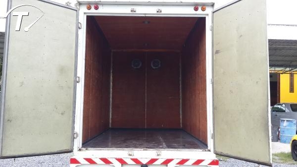 ตู้ทึบ รถห้างมือเดียว ไม่ติดเวลา ELF NLR 130  เดิมไม่มีชนใช้น้อย