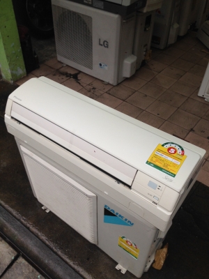 **** ขายแอร์ DAIKIN 9000 BTU สภาพสวย ****
