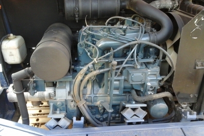 ขายรถขุดแบคโฮ KUBOTA KH-030  เครื่องแน่น  ปั๊มแรง  ระบบไว (แทรคเหล็ก) (รถกำลังเก็บลายละเอียดสี) รถนำเข้า เก่านอกแท้100\% มีเอกสารอินวอย ราคา  250,000  ต่อรองได้ สนใจ 096-3268553 (ช่างเบนซ์) ID LINE 0963268553