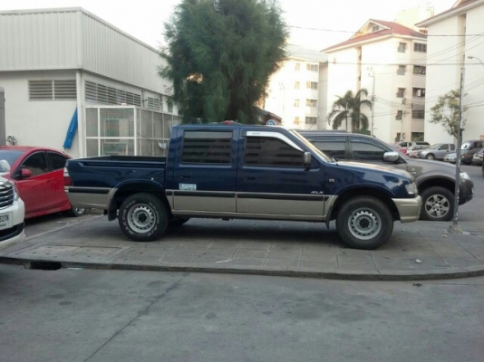 ขายอีซูซุ ดราก้อน 4 ประตู ขายอีซูซุ ดราก้อน 4 ประตู