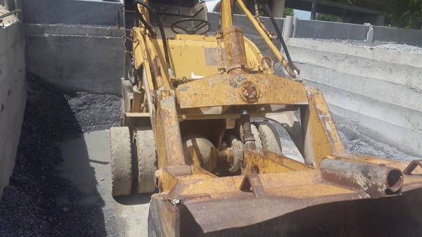 ขายรถตัก KOMATSU เครื่อง อีซูซุ