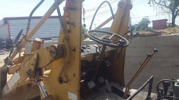 ขายรถตัก KOMATSU เครื่อง อีซูซุ