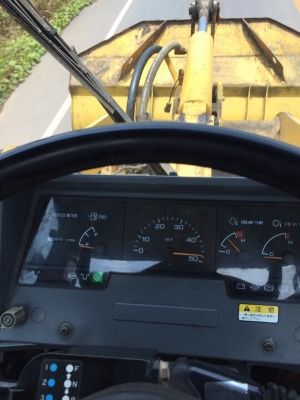 ขายรถตักล้อยาง KOMATSU WA100-3E สวยๆเดิมๆ สนใจโทร 081-970-1072