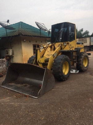 ขายรถตักล้อยาง KOMATSU WA100-3E สวยๆเดิมๆ สนใจโทร 081-970-1072