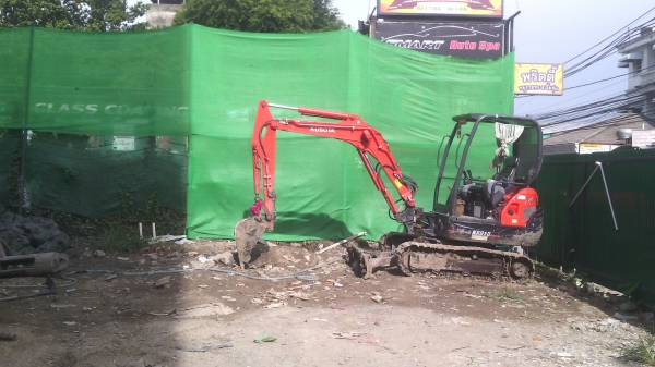 มีรถแบคโฮให้เช่า...รายวัน/รายเดือน...ราคาถูก.....061-3245837