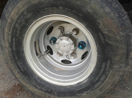 ขาย 6 ล้อ ISUZU NQR 175 ปี 52 ยาว 5.50 เมตร เครื่องเดิมไม่เคยแกะ คัสซีสวยตลอดเส้น ภายในสวย แอร์เย็น ยางเต็ม กระบะไม่ค่อยสวย ทะเบียนพร้อมโอนครับ