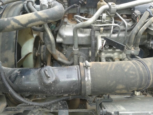 ขาย 6 ล้อ ISUZU NQR 175 ปี 52 ยาว 5.50 เมตร เครื่องเดิมไม่เคยแกะ คัสซีสวยตลอดเส้น ภายในสวย แอร์เย็น ยางเต็ม กระบะไม่ค่อยสวย ทะเบียนพร้อมโอนครับ