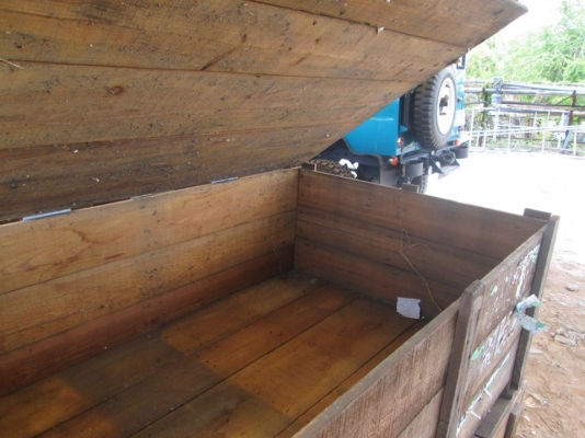 ขายเหมาลังไม้ทั้ง 4 ลัง