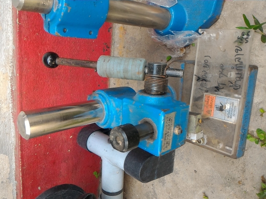 แท่นกดชิ้นงานด้วยมือกดโยกอัด ใช้ช่วยการทำงานต่างๆได้มาตราฐานขึ้นเร็วขึ้น