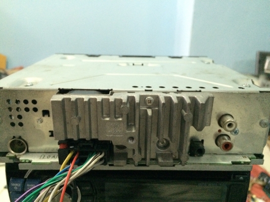 Pioneer DEH-2350UB USB Ipod MP3 CD FMคลื่นไทย AUX ปรีเอ้า1ชุด สภาพสวย มือ2