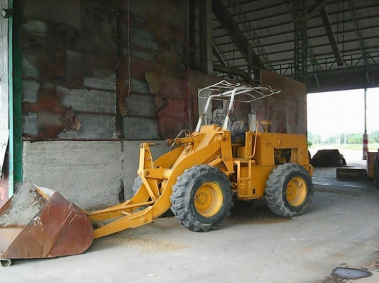 KOMATSU 510 รถตักล้อยางสภาพดี เครื่องดี สภาพโดยรวมดี ใช้งานทุกวัน KOMATSU 510 รถตักล้อยางสภาพดี เครื่องดี สภาพโดยรวมดี ใช้งานทุกวัน