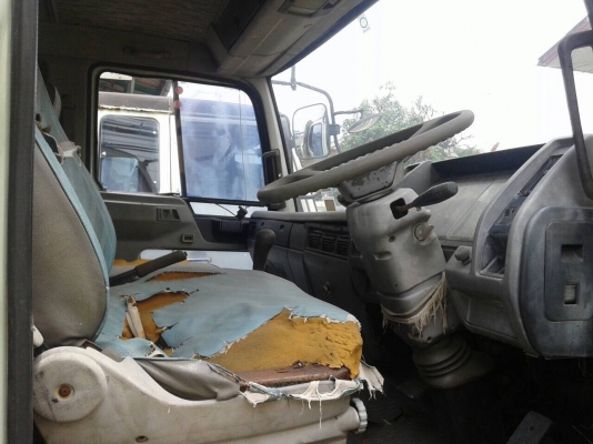 หัว-คัสซี.(ขาย490000.)..10ล้อเพลาเดียว. 195 แรง Hino. FL3H. เดิมรถตู้เปียก ยกลง ปี39