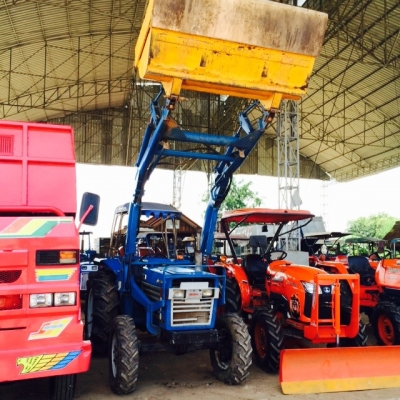 ขายรถตักอีชากิ28แแรงสภาพเดิมเหมาะสำหลับใช้ใน ฟราม ท่าทรายฯลฯ อยู่ วังบัว อ คลองขลุง จ กำแพงเพชร สนใจโทร 0813655997 อำพรพาเจริญ