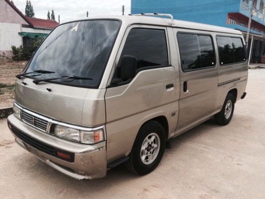 ขายรถตู้ นิสสัน ปี97 (ไม่มีทะเบียน แต่มีใบเสร็จ ประมูลจากราชการ) (ขายแล้ว)