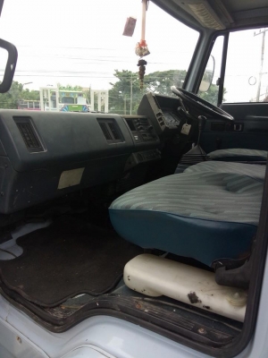 ขายหกล้อร็อกกี้FRRเครื่อง6BG1 175แรงเบรคทิฟฟี่ พาวเวอร์ ยาว6.20เมตร กระบะเว้นช่องเครนติดเครนได้เลย เครื่ิองดี ยางดีทุกเส้น ทะเบียนพร้อมโอน