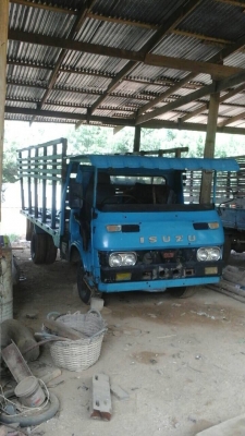 ขายอีแต๋น คัทชี NKR เครื่อง 110 มีสโลว์ สภาพดีมาก เครื่องดี คัทชีสวย