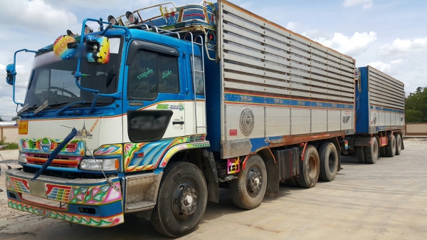 ขายรถพ่วง 24 ล้อ แม่.ลูก กระบะเนียมคอกเกษตรดั้ม อู่.พงษ์ไพบูลย์ HINO PROFIA P11C-320 คอมมอลเร็ว 7 เกียร์ ราคา.1680000 สวยๆเลยครับ สนใจรีบจองด่วน