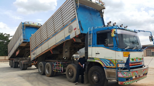 ขายรถพ่วง 24 ล้อ แม่.ลูก กระบะเนียมคอกเกษตรดั้ม อู่.พงษ์ไพบูลย์ HINO PROFIA P11C-320 คอมมอลเร็ว 7 เกียร์ ราคา.1680000 สวยๆเลยครับ สนใจรีบจองด่วน ขายรถพ่วง 24 ล้อ แม่.ลูก กระบะเนียมคอกเกษตรดั้ม อู่.พงษ์ไพบูลย์ HINO PROFIA P11C-320 คอมมอลเร็ว 7 เกียร์ ราคา.1680000 สวยๆเลยครับ สนใจรีบจองด่วน