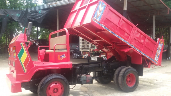 ขายอีแต๋นด้ำ6ล้อเเครื่องอาที140 กระบะเหล็ก  คันชีใหญ่หน้า6-7นิ้มคานโลงงาน ราคา235000บาท รถพร้อมใช้งานสวยมากเดิมๆโทร0813655997อำพร พาเจริญ ต วังบัว อ คลองขลุง จ กำแพงเพชร ราคานี้ยังต่อลองได้อีกนะครับ