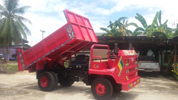 ขายอีแต๋นด้ำ6ล้อเเครื่องอาที140 กระบะเหล็ก  คันชีใหญ่หน้า6-7นิ้มคานโลงงาน ราคา235000บาท รถพร้อมใช้งานสวยมากเดิมๆโทร0813655997อำพร พาเจริญ ต วังบัว อ คลองขลุง จ กำแพงเพชร ราคานี้ยังต่อลองได้อีกนะครับ