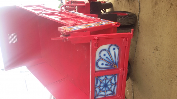 ขายอีแต๋นด้ำ6ล้อเเครื่องอาที140 กระบะเหล็ก  คันชีใหญ่หน้า6-7นิ้มคานโลงงาน ราคา235000บาท รถพร้อมใช้งานสวยมากเดิมๆโทร0813655997อำพร พาเจริญ ต วังบัว อ คลองขลุง จ กำแพงเพชร ราคานี้ยังต่อลองได้อีกนะครับ