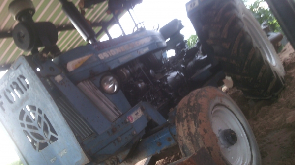 รถไถฟอร์ด6600เสื้อลายใหญ่ท้ายใหญ่คอนโทลสูงเอกสารพร้อมโอนรถพร้อมลุยงาน รถไถฟอร์ด6600เสื้อลายใหญ่ท้ายใหญ่คอนโทลสูงเอกสารพร้อมโอนรถพร้อมลุยงาน