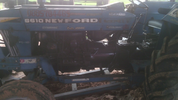 รถไถฟอร์ด6600เสื้อลายใหญ่ท้ายใหญ่คอนโทลสูงเอกสารพร้อมโอนรถพร้อมลุยงาน รถไถฟอร์ด6600เสื้อลายใหญ่ท้ายใหญ่คอนโทลสูงเอกสารพร้อมโอนรถพร้อมลุยงาน