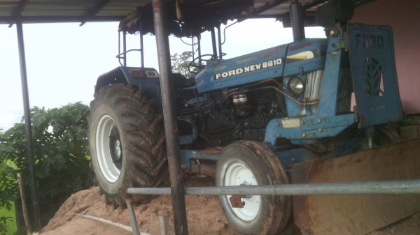 รถไถฟอร์ด6600เสื้อลายใหญ่ท้ายใหญ่คอนโทลสูงเอกสารพร้อมโอนรถพร้อมลุยงาน รถไถฟอร์ด6600เสื้อลายใหญ่ท้ายใหญ่คอนโทลสูงเอกสารพร้อมโอนรถพร้อมลุยงาน