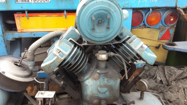 ขายเครื่อมปั้มลม 4 หัว  ราคาสุดคุ้ม