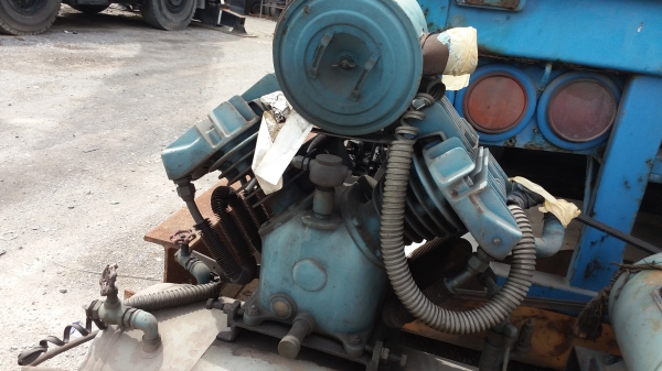 ขายเครื่อมปั้มลม 4 หัว  ราคาสุดคุ้ม