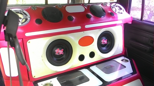 ขายแล้วครับ ขอบคุณ นายทหาร อ.จารเตี๊ยว แต่งสวยให้คู่ใจผมใหม่ ขับไปสงรังสิตให้เลยครับ ขายแล้วครับ ขอบคุณ นายทหาร อ.จารเตี๊ยว แต่งสวยให้คู่ใจผมใหม่ ขับไปสงรังสิตให้เลยครับ