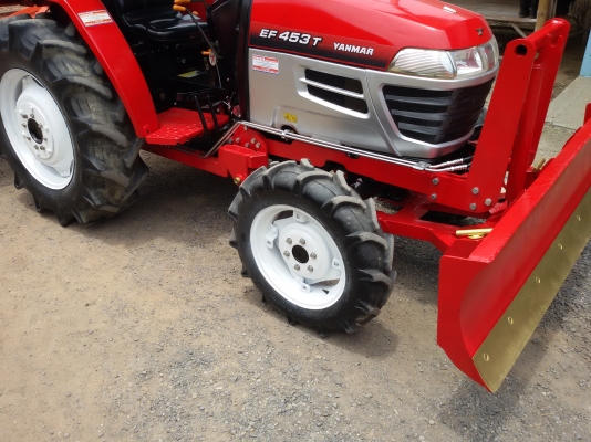 ปัญญาแทรคเตอร์..จัดมาให้ครับ ด่วน!!!ยันม่า EF 453T ใบมีดคานล่าง พร้อมโรตาลี่ตราช้าง 180 เล่มทะเบียนพร้อม จัดส่ง อ.เมือง จ.ลำปาง