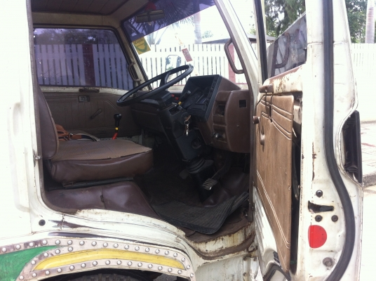 ขาย6ล้อKMฮีโน่ซุปเปอร์เสี่ย พร้อมใช้ สภาพดีวิ่งดี 248900